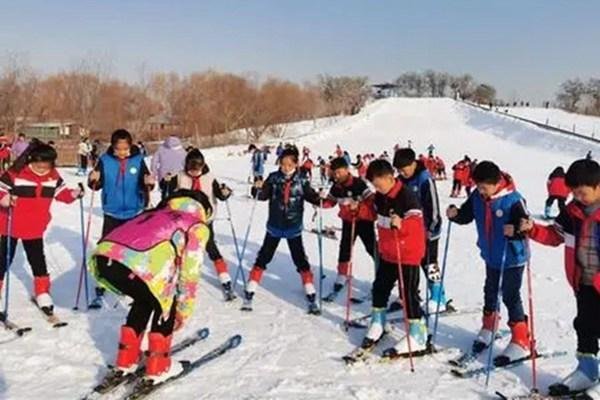 东方巨龟苑滑雪场门票多少钱 什么时间开始营业