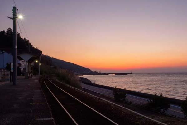 离海最近的火车站 下滩駅火车站