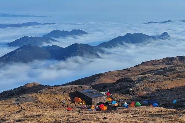 江西露营旅游地点推荐