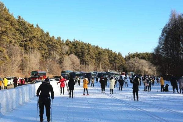 2022净月潭滑雪场开放时间 门票多少钱一张