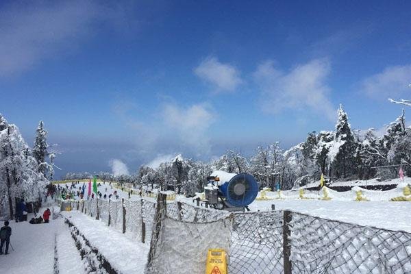 成都周边滑雪场开放时间 成都周边最好玩的滑雪场推荐