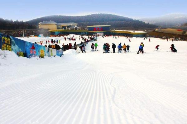 济南滑雪场有哪些 济南滑雪场哪个好玩