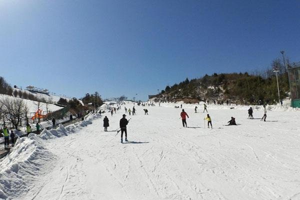 安吉江南天池滑雪场在哪怎么去