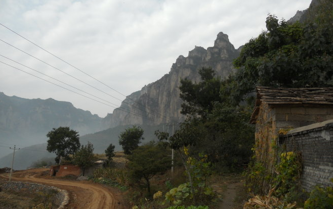 林州鲁班豁爬山路线