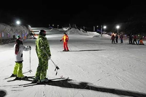 北京周边滑雪场推荐