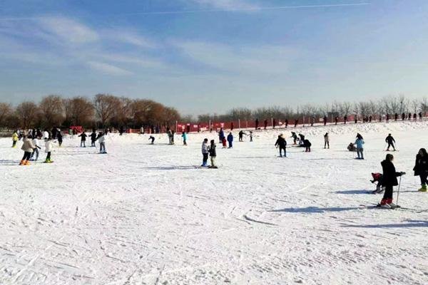 蓝调庄园滑雪场游玩攻略-门票价格-景点信息