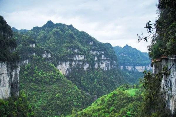 贵州夏天适合去的爬山旅游景点