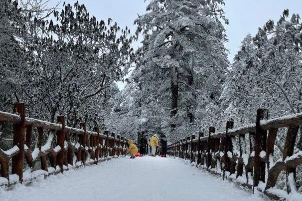 成都冬天哪里可以玩雪 周边玩雪好去处