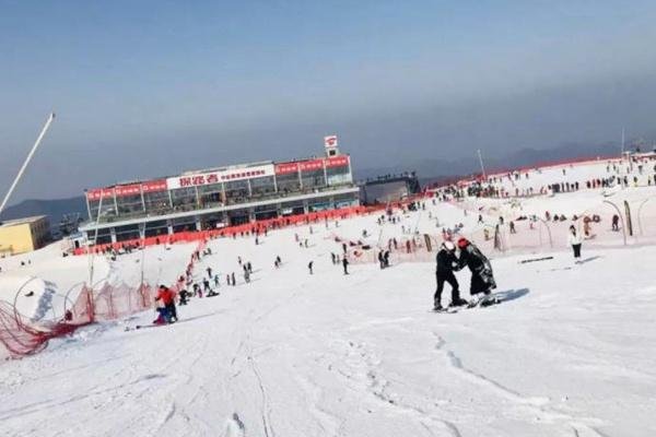 2021探路者嵩顶滑雪场开业时间及门票价格