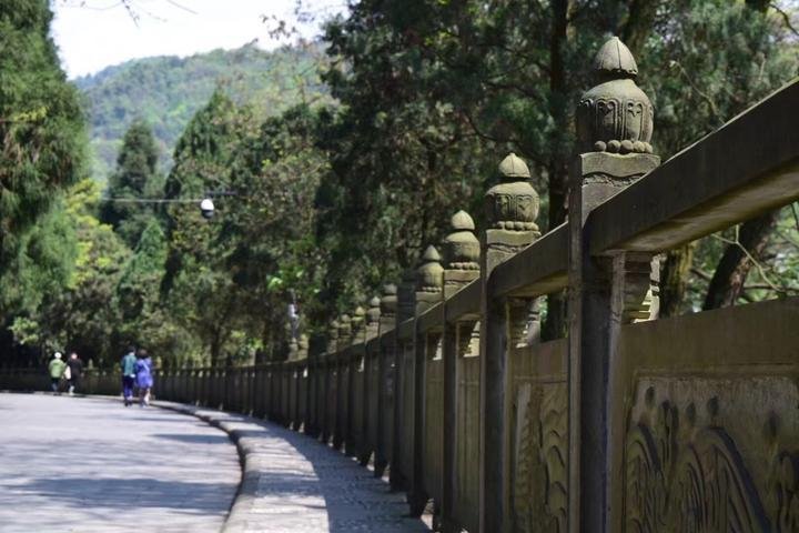  都江堰风景区在哪儿