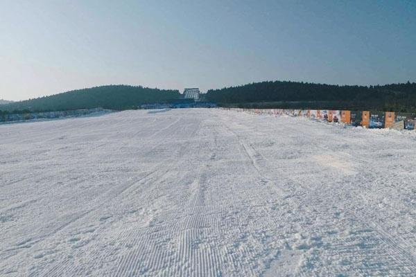 南京哪里能滑雪 南京附近哪里有滑雪的地方