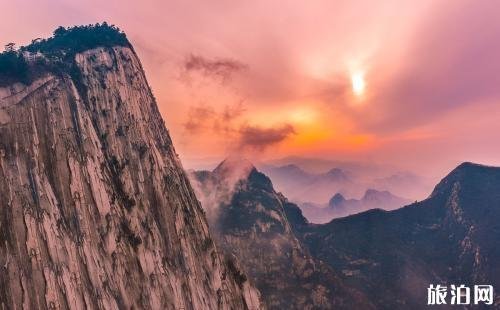 华山最佳登山路线 华山登山必备装备