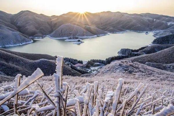 桂林全州天湖滑雪场有用餐的地方吗?开放时间是什么时候